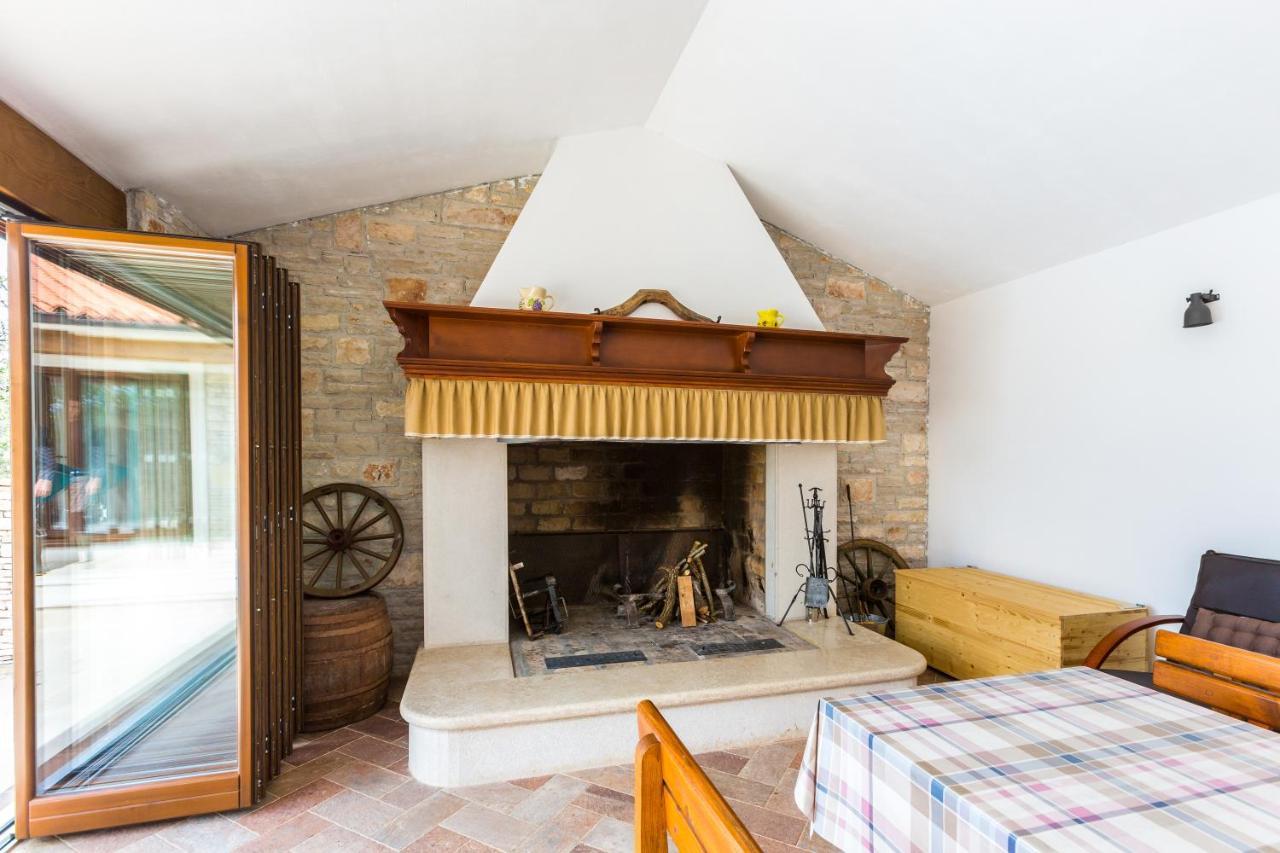 Villa Vignola Kavran Exteriér fotografie